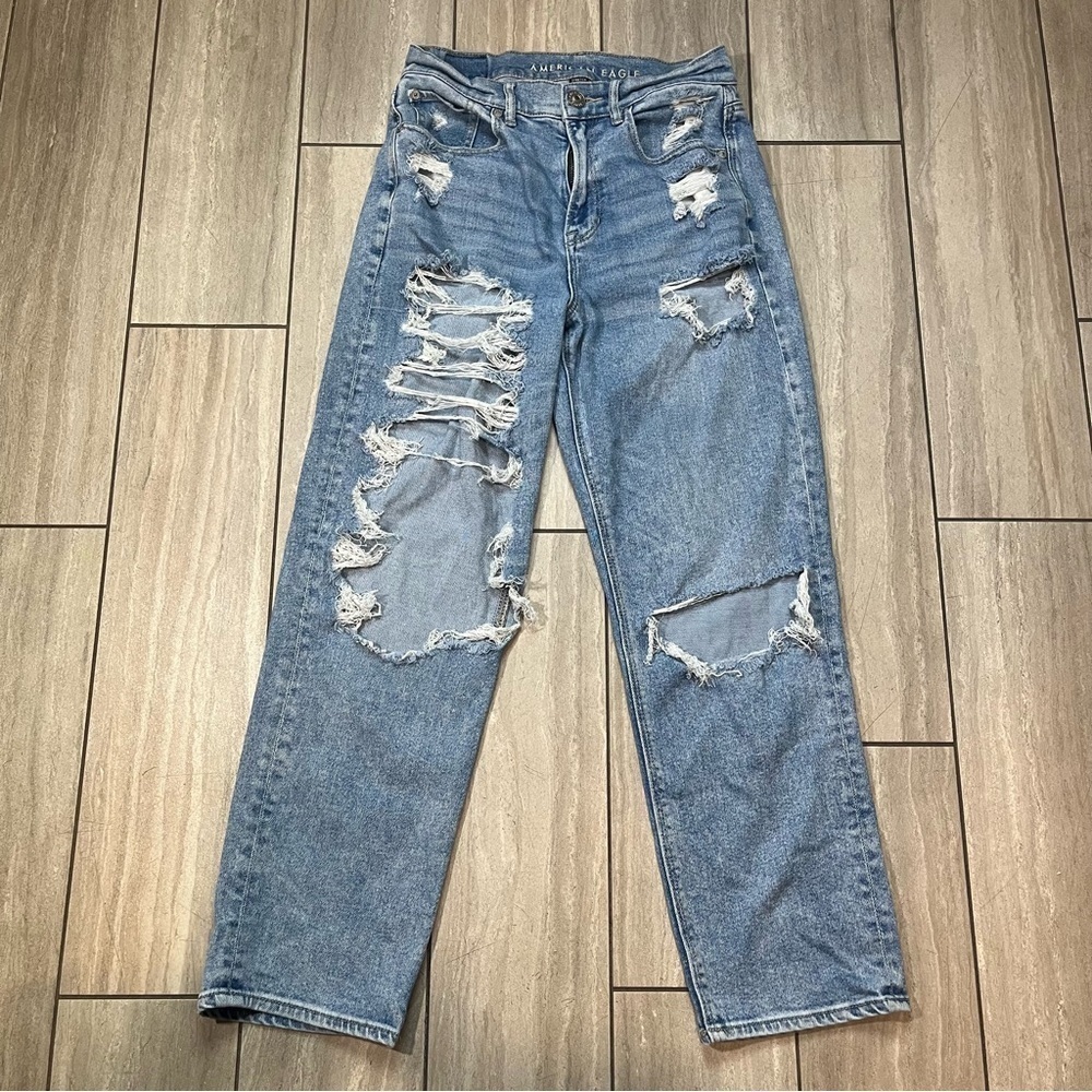 American Eagle Womens Light‎ Wash Distressed Highest Rise 90s Boyfriend Jeans 4